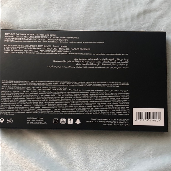 Huda Beauty  Rose Gold Shadow Pallette REAL NIB - Picture 3 of 4